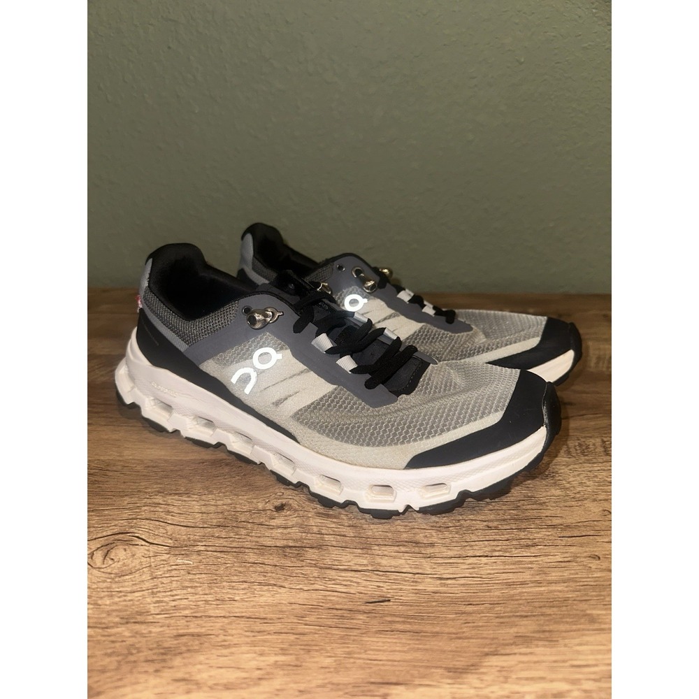 On Cloudvista Glacier Black White Women's Size 8 Comfort Running Sneakers